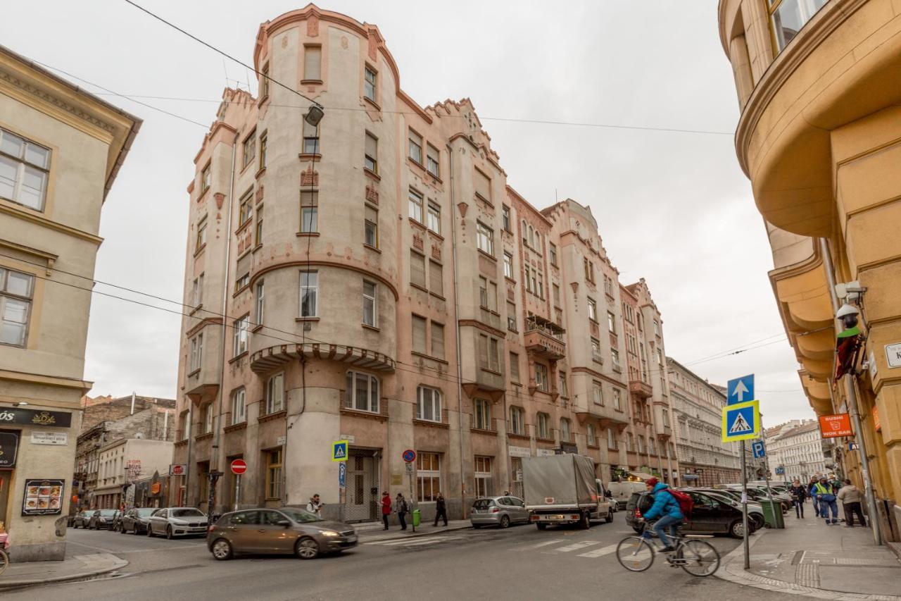 Supercentral Spacious Apartment Budapest Exterior photo