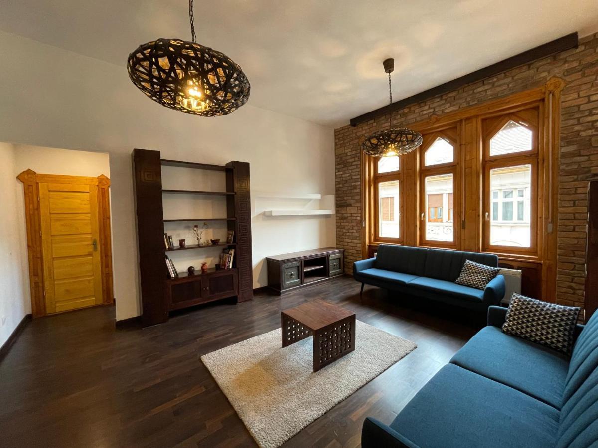 Supercentral Spacious Apartment Budapest Exterior photo